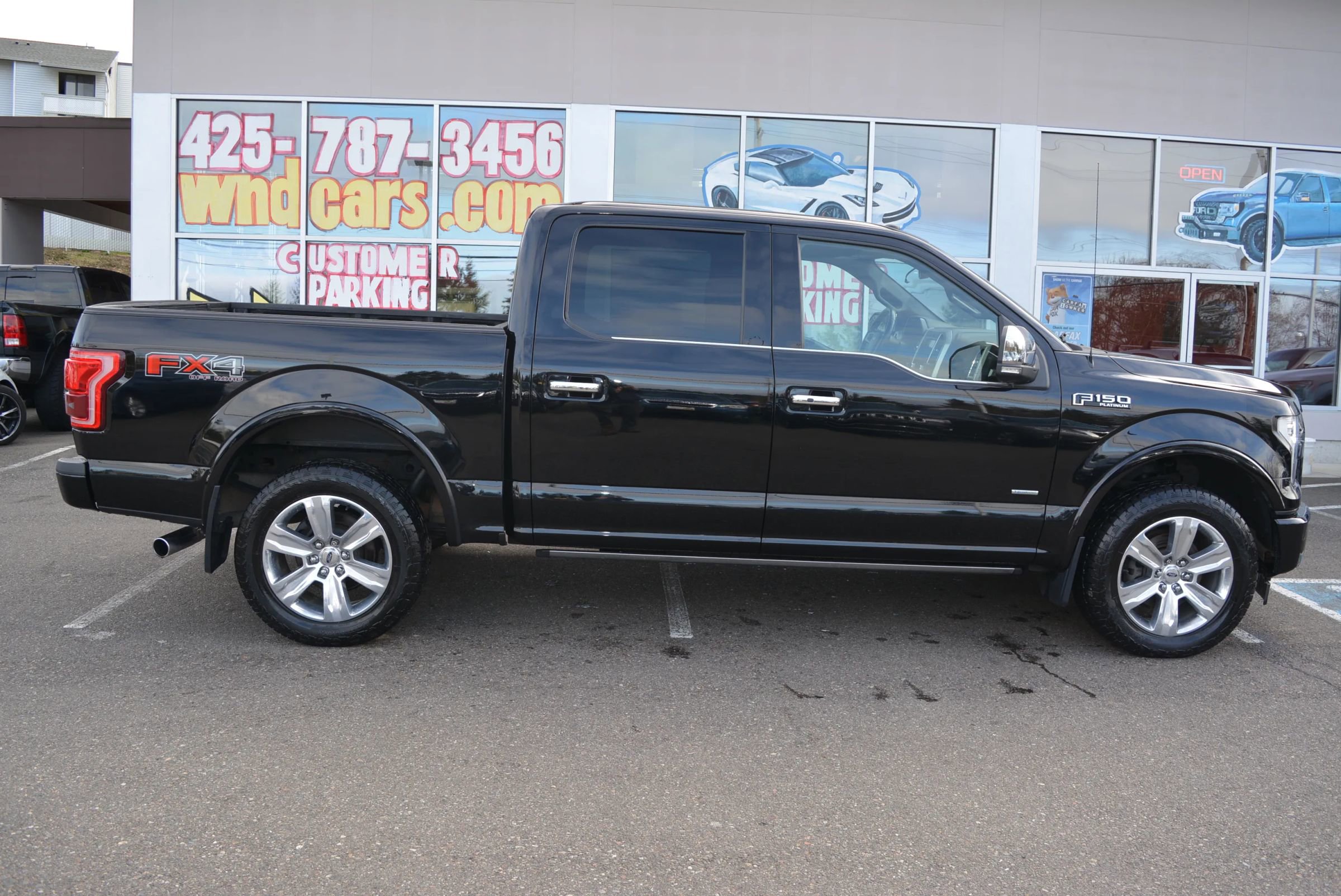 Used 2017 Ford F150 Platinum w/ Technology Package image 8