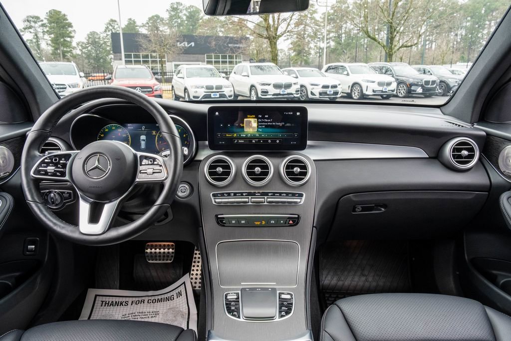 Used 2021 Mercedes-Benz GLC 300 4MATIC w/ AMG Line image 16
