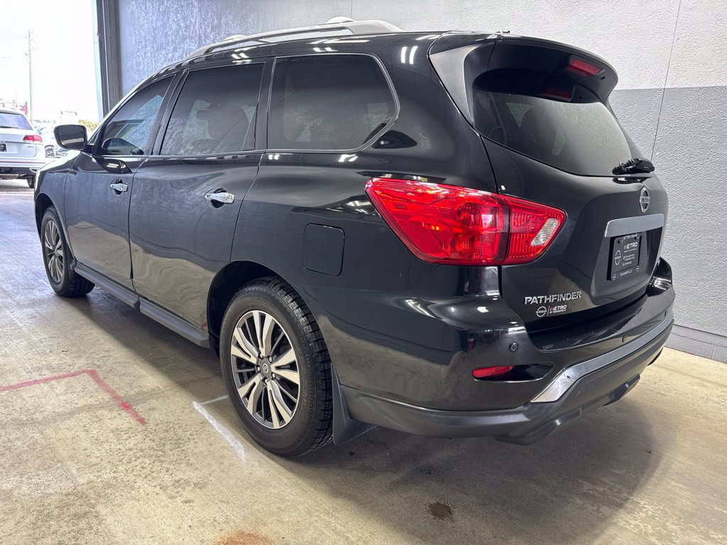 Used 2019 Nissan Pathfinder SV w/ SV All Weather Package FWD image 7