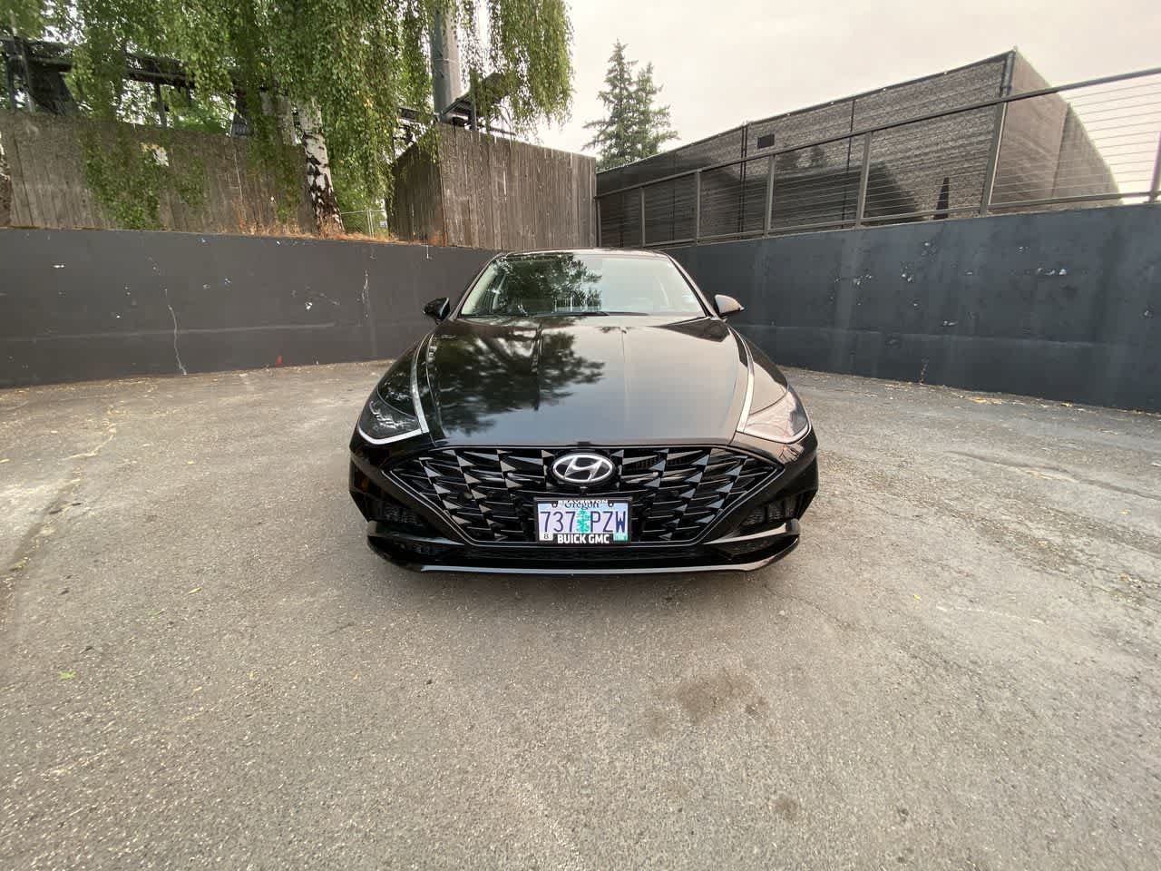 Used 2022 Hyundai Sonata Limited FWD image 9