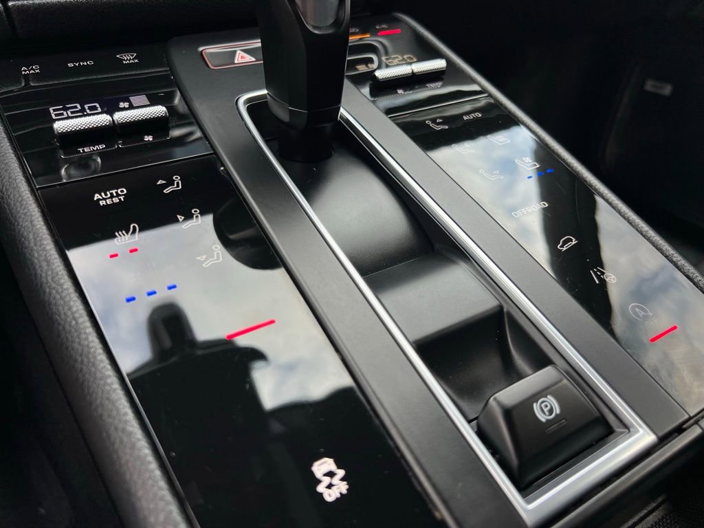 Used 2022 Porsche Macan image 59