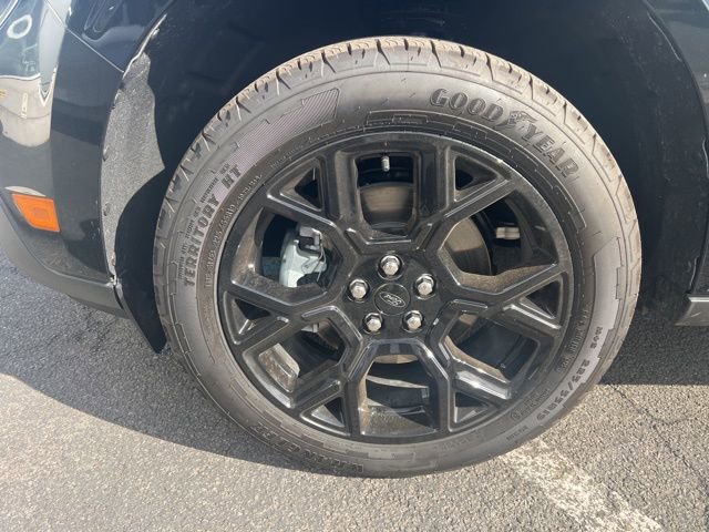 New 2025 Ford Maverick XLT w/ XLT Luxury Package AWD/4WD image 4