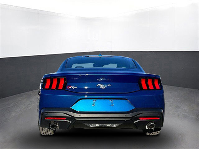 Used 2024 Ford Mustang Coupe image 6