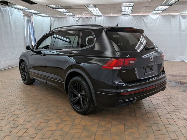 Used 2024 Volkswagen Tiguan SE R-Line w/ MDO Package, Two-Row AWD/4WD image 5
