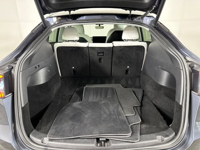 Used 2021 Tesla Model Y Long Range image 25