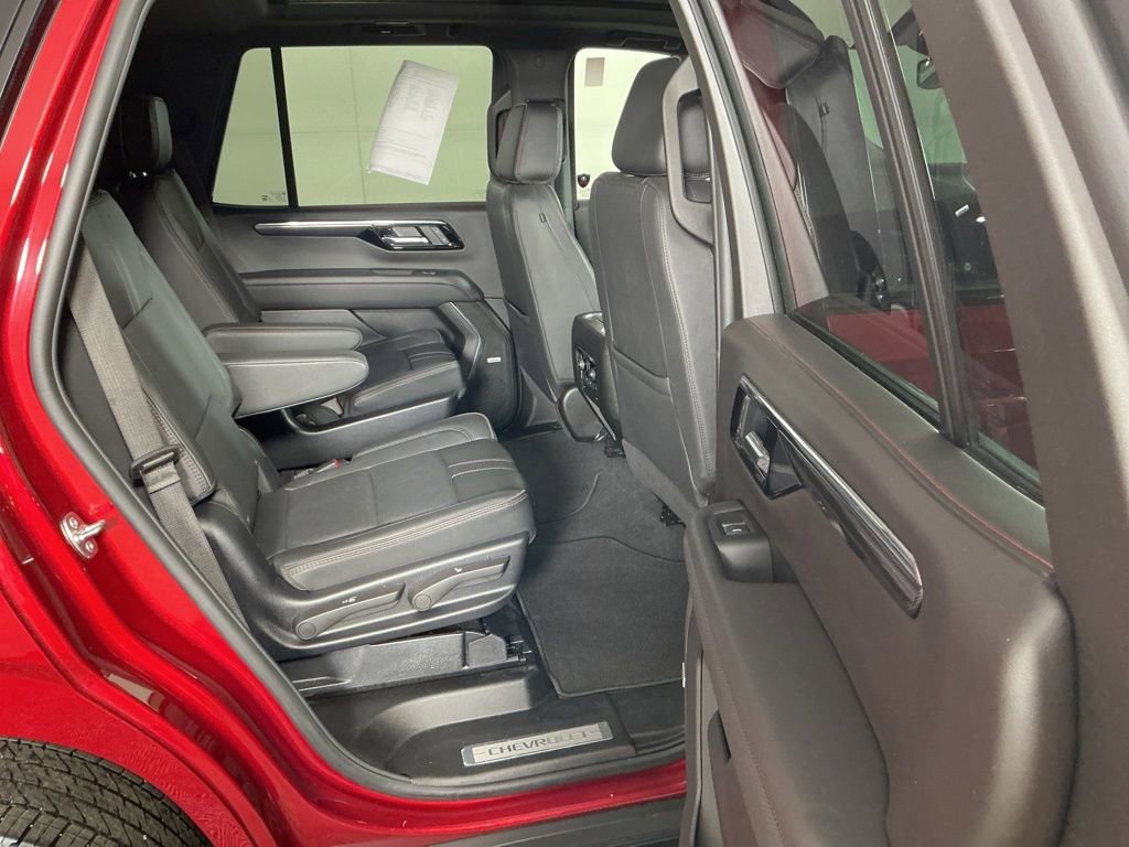 Used 2025 Chevrolet Tahoe RST w/ Comfort Package AWD/4WD image 8