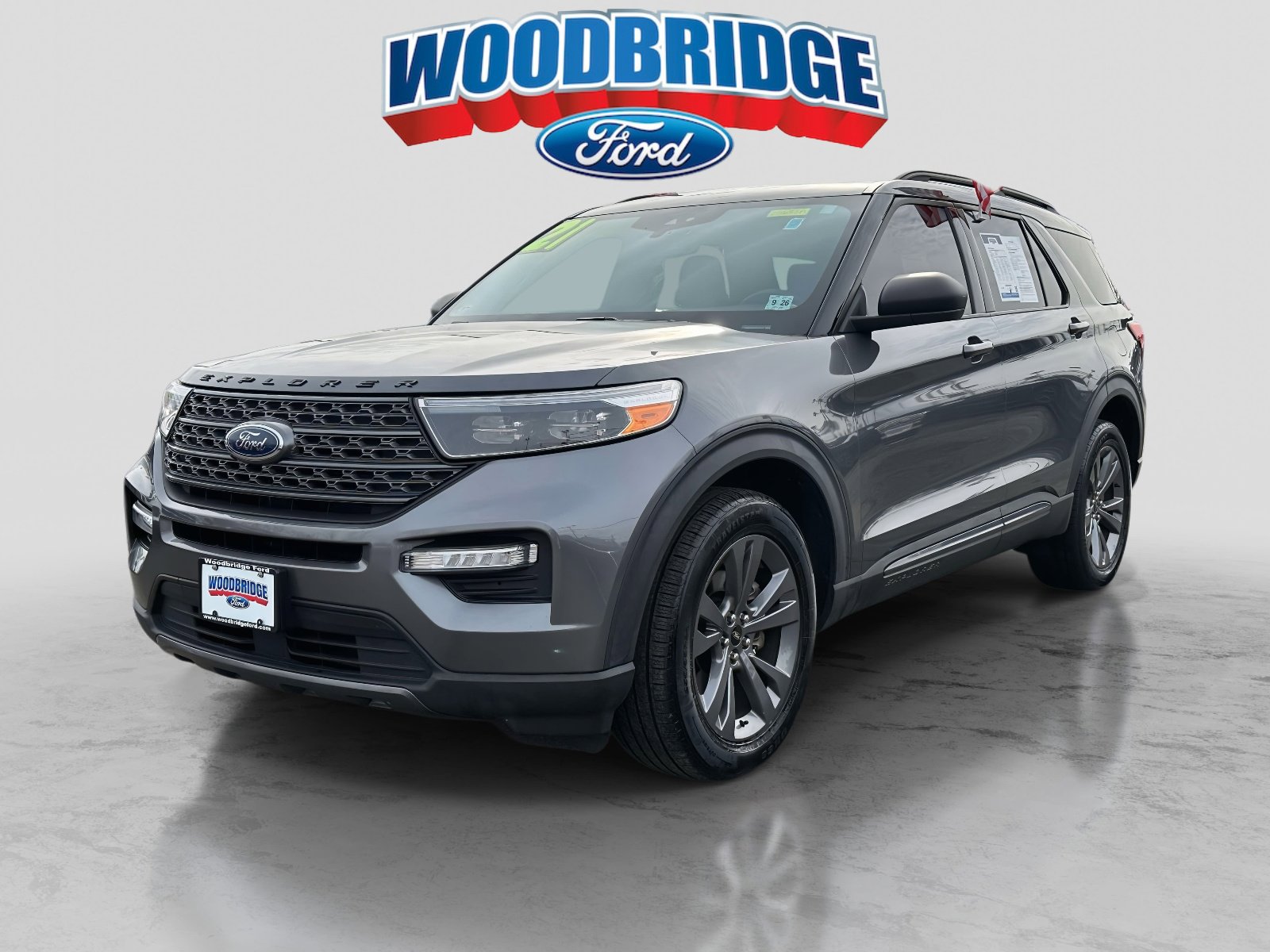 Used 2021 Ford Explorer XLT w/ Equipment Group 202A image 2