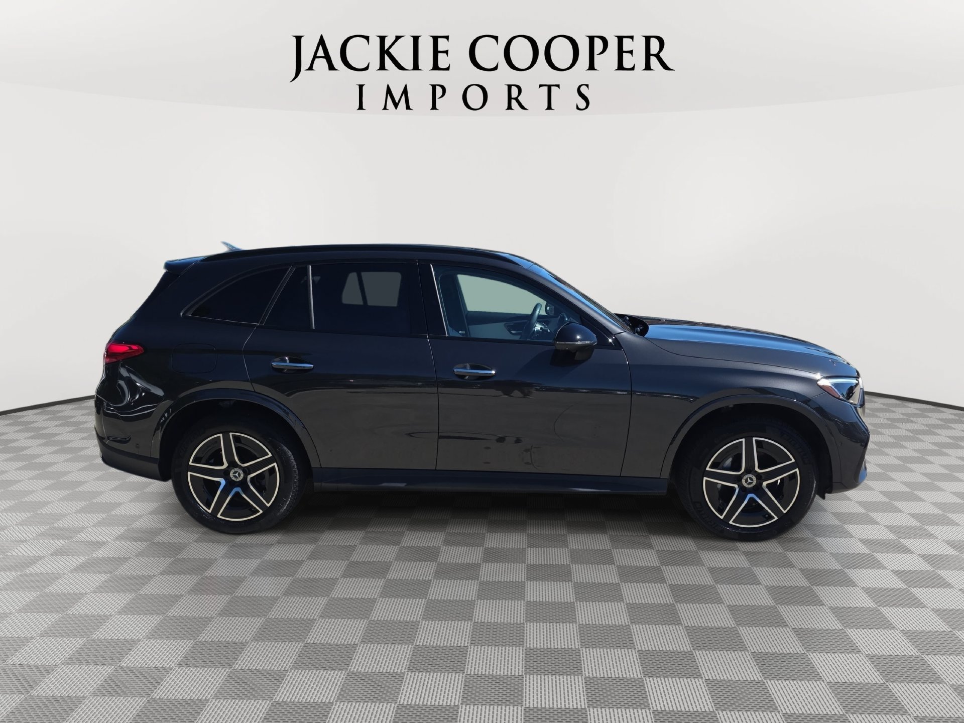 Certified 2026 Mercedes-Benz GLC 300 4MATIC image 4