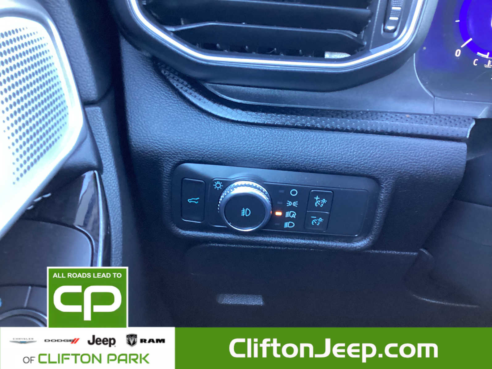 Used 2022 Ford Explorer ST w/ Equipment Group 401A image 30