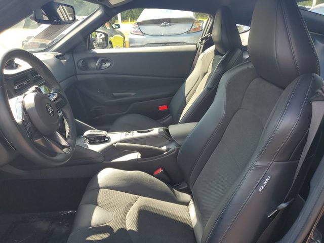 Certified 2025 Nissan Z Performance w/ Floor Mat Package RWD image 10