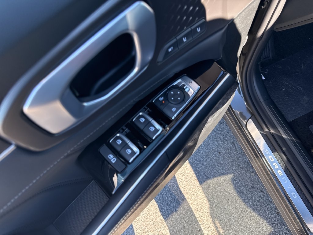 New 2026 Kia Sorento SX Prestige AWD/4WD image 11