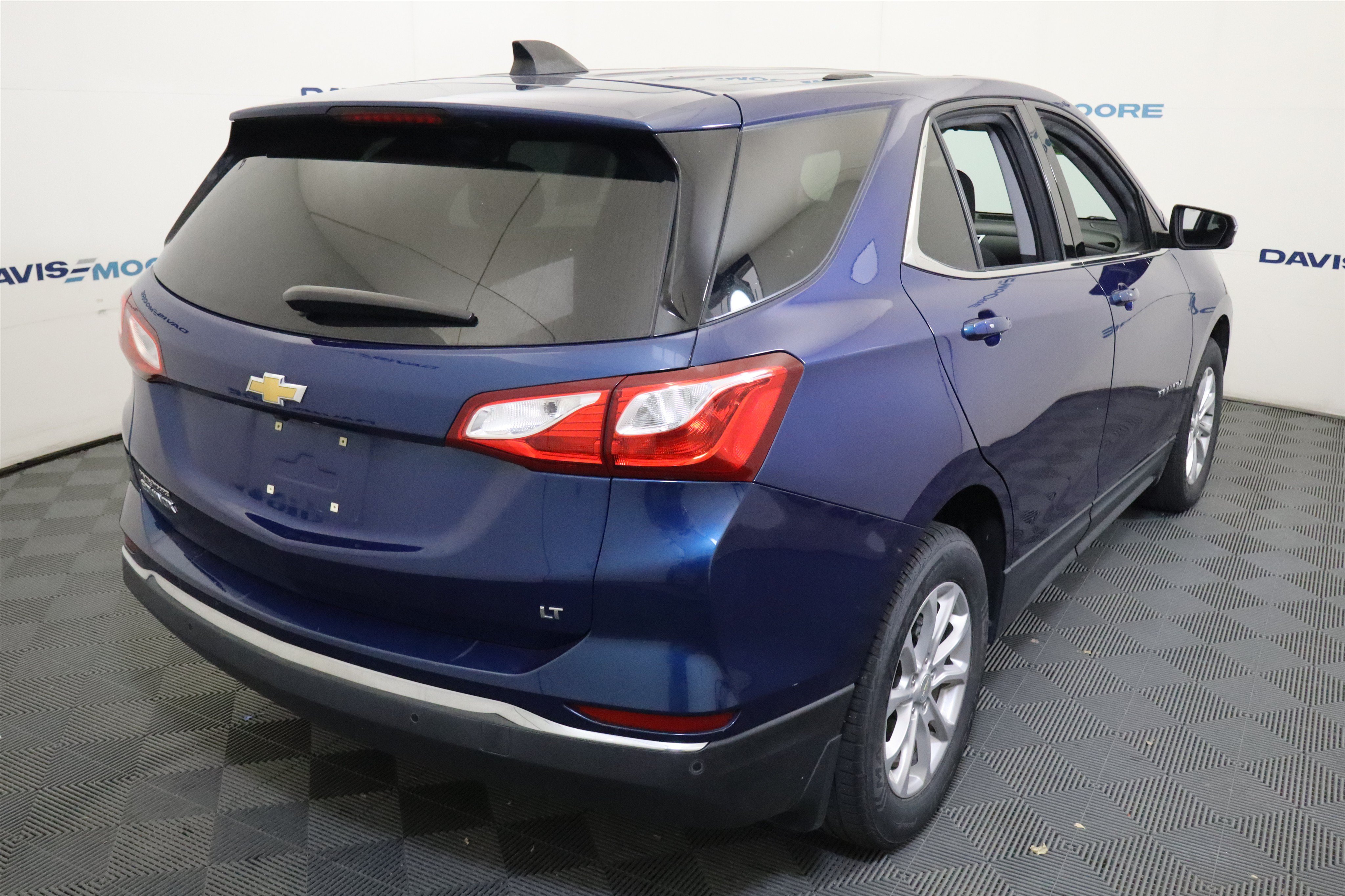 Used 2019 Chevrolet Equinox LT FWD image 6