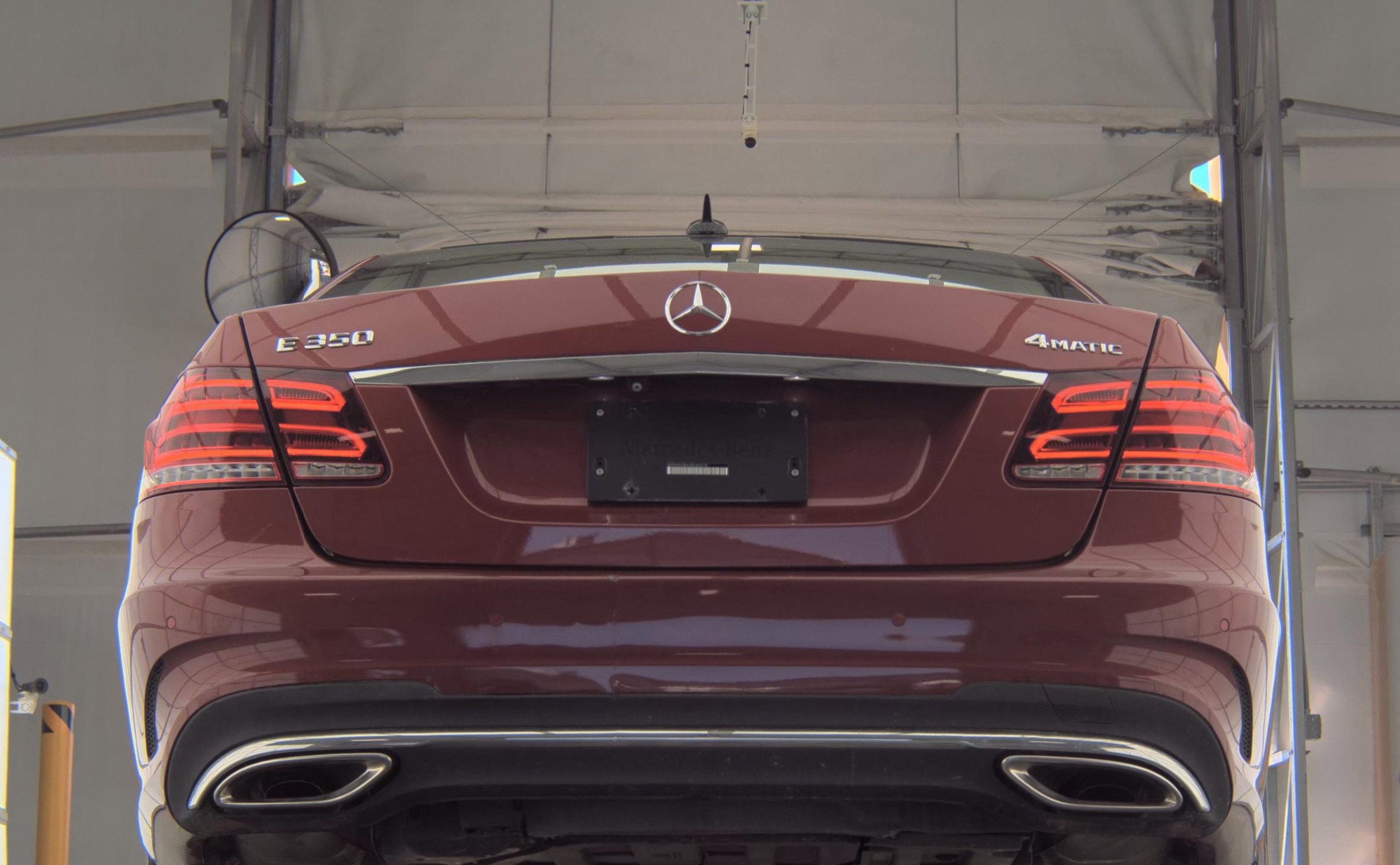Used 2016 Mercedes-Benz E 350 4MATIC Sedan w/ Premium Package image 4