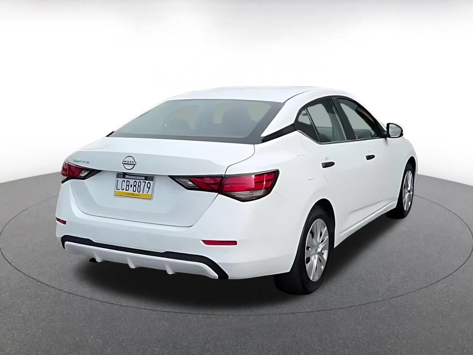 Used 2025 Nissan Sentra S FWD image 8