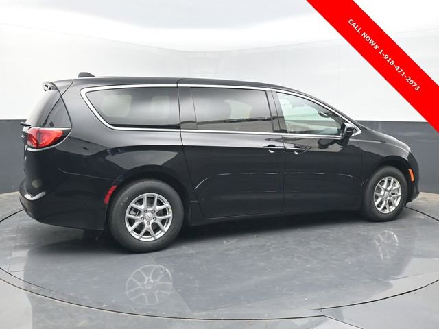 New 2026 Chrysler Voyager LX image 6