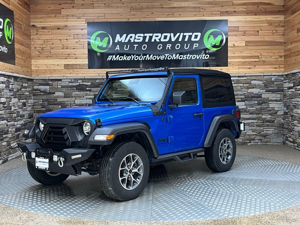 Used 2024 Jeep Wrangler Sport AWD/4WD image 5