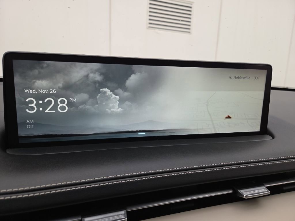 Used 2025 Genesis GV70 3.5T Sport w/ Sport Advanced Package image 42