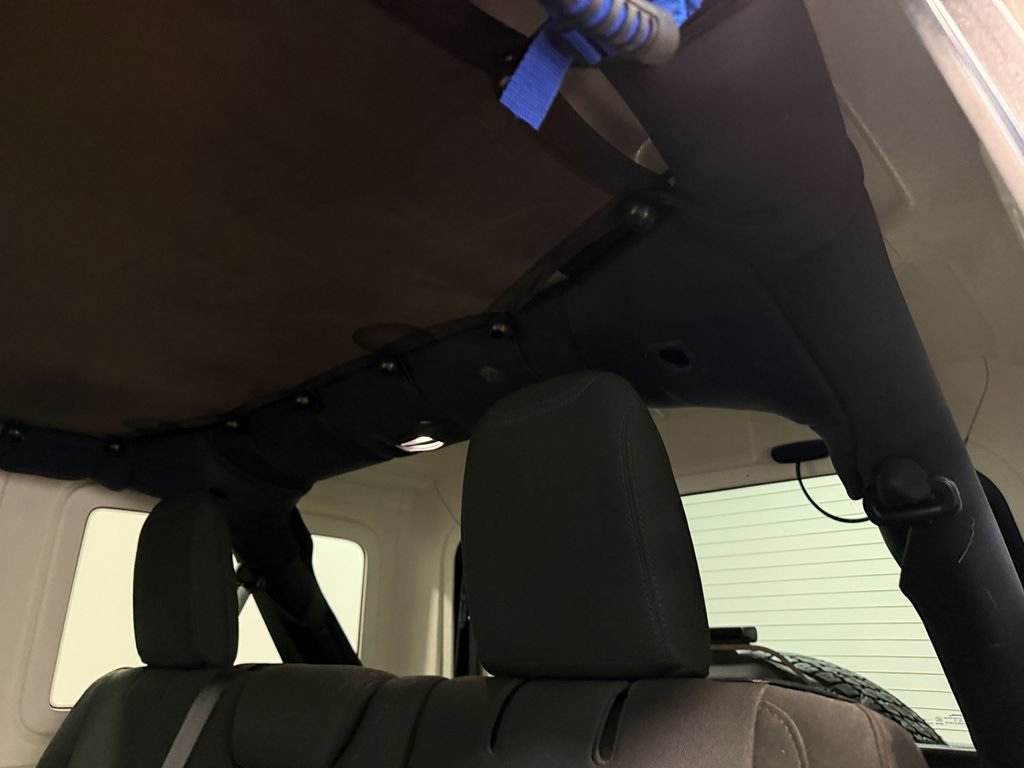 Used 2022 Jeep Wrangler Unlimited Sport image 9