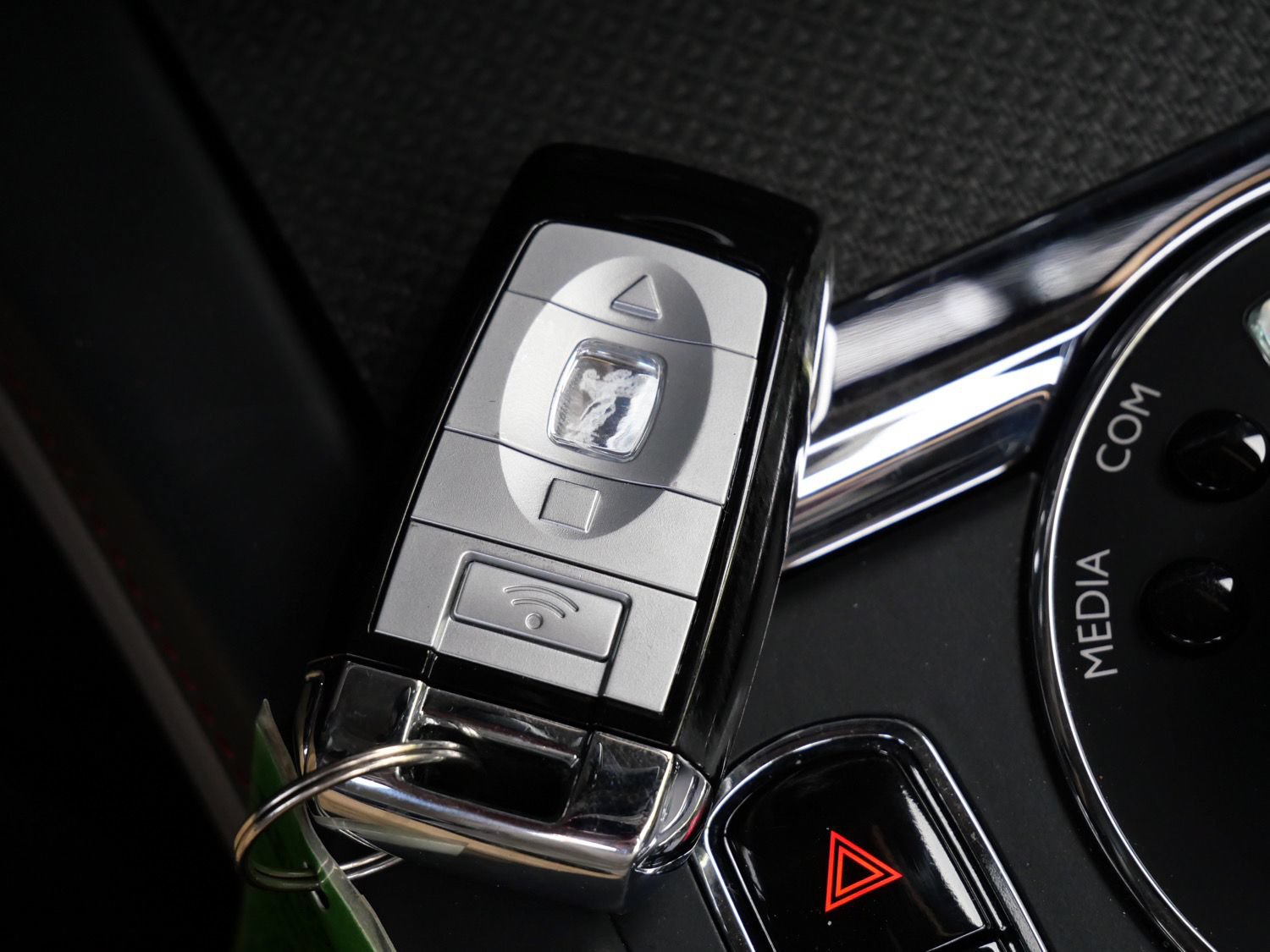 Used 2021 Rolls-Royce Dawn RWD image 37