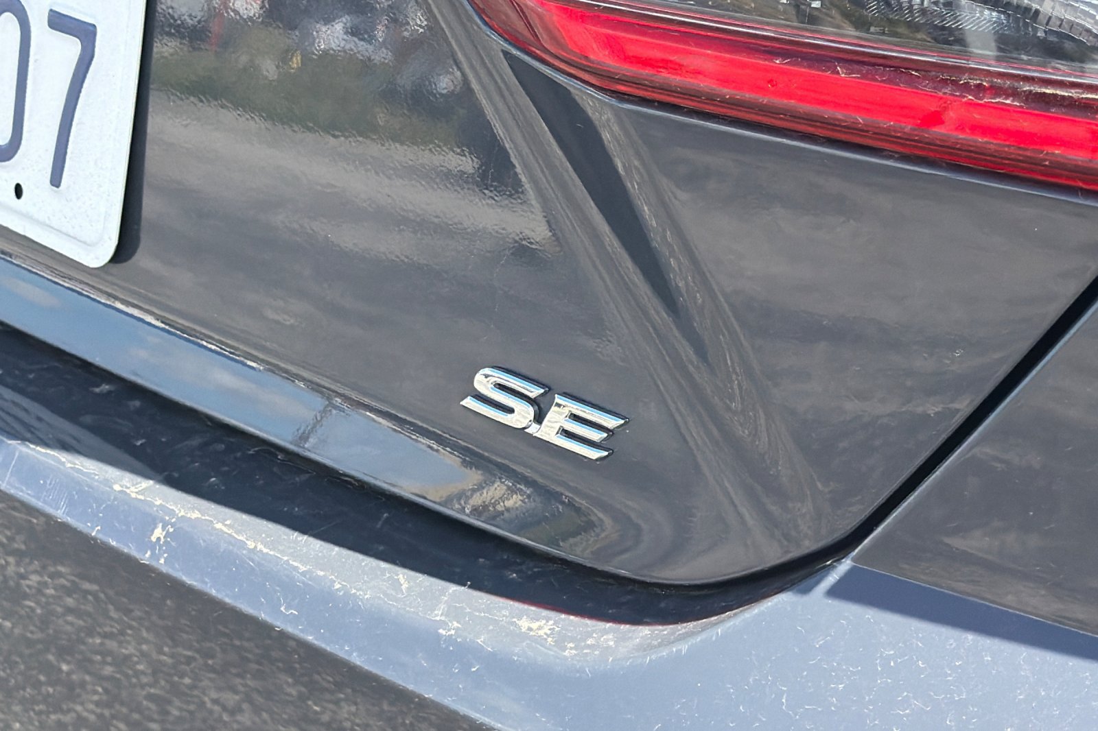 Used 2025 Toyota Camry SE FWD image 40