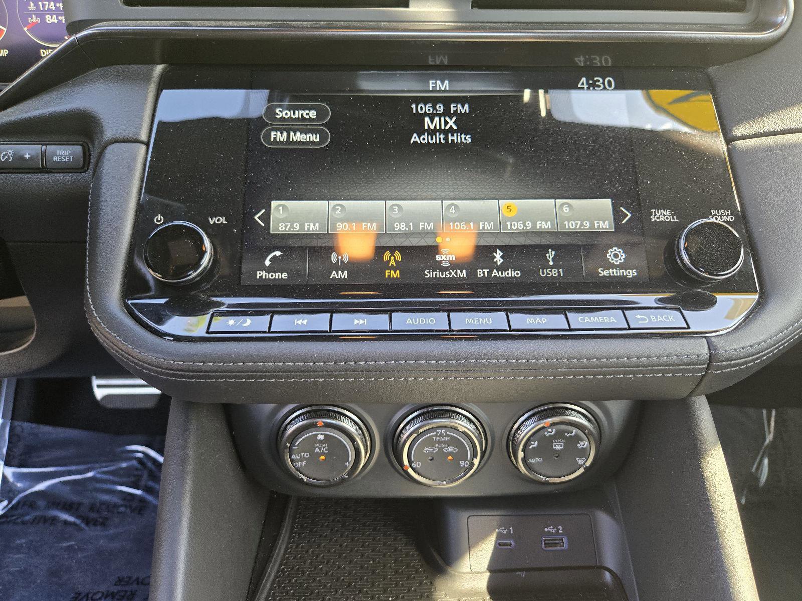 Used 2024 Nissan Z Performance w/ Heritage Edition RWD image 16