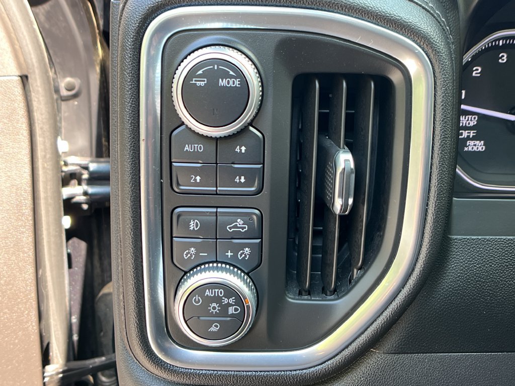 Used 2020 GMC Sierra 1500 SLT w/ SLT Premium Plus Package AWD/4WD image 28