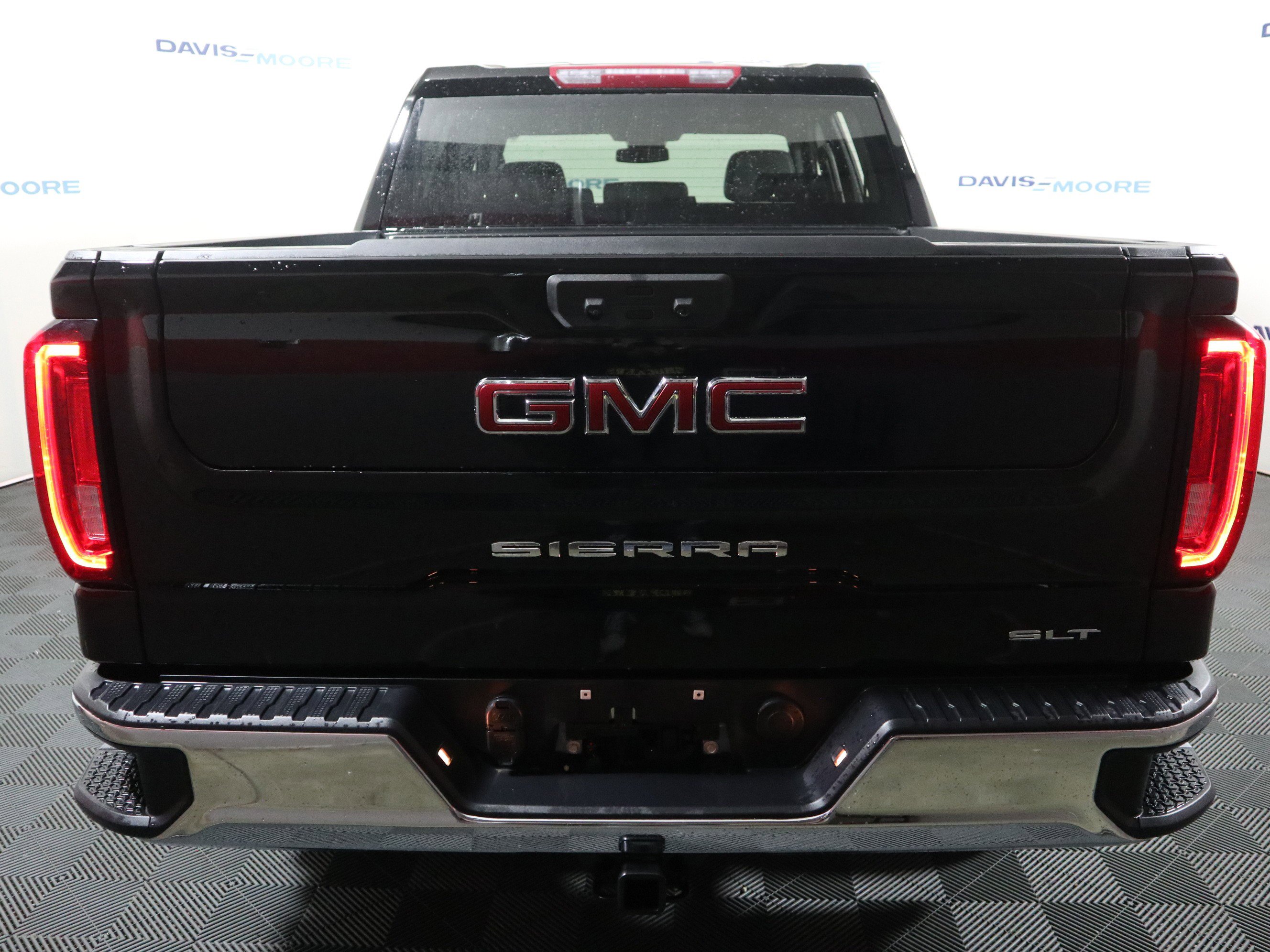 Used 2024 GMC Sierra 1500 SLT w/ SLT Premium Package image 7