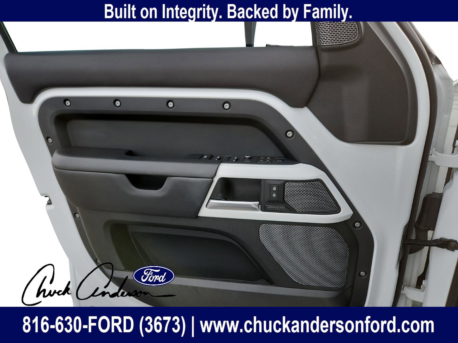 Used 2021 Land Rover Defender 110 X-Dynamic HSE image 21