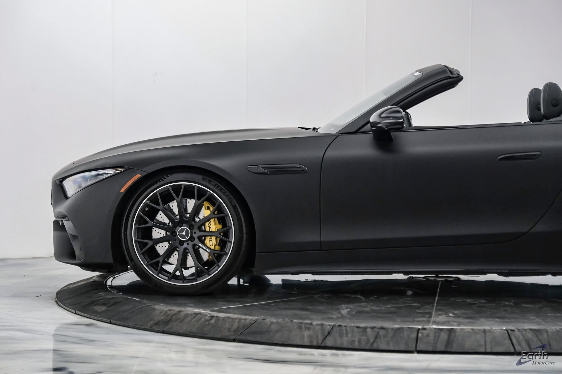 Used 2022 Mercedes-Benz SL 55 AMG 4MATIC image 11