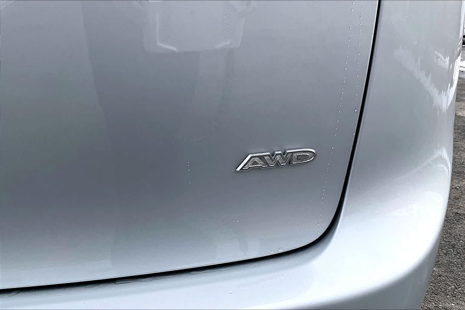 New 2026 Chrysler Pacifica Select AWD/4WD image 7