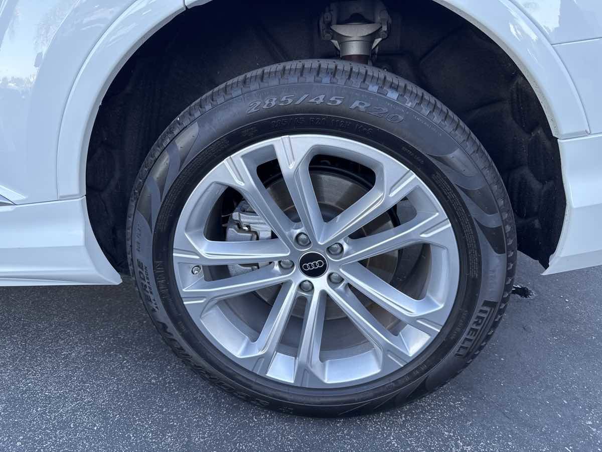 Used 2025 Audi Q7 Premium Plus image 53