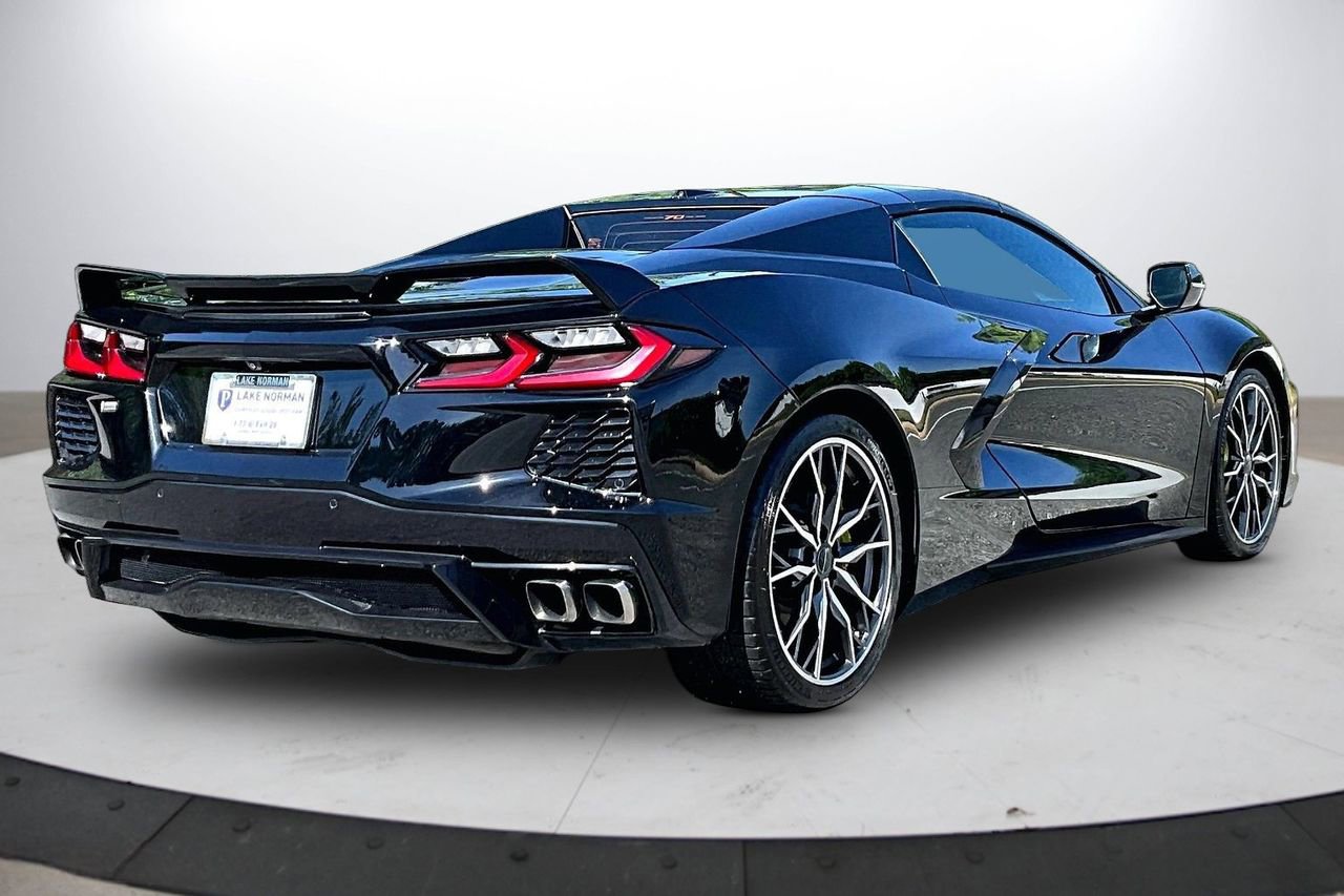 Used 2023 Chevrolet Corvette Stingray Premium Conv w/ Z51 Performance Package RWD image 9