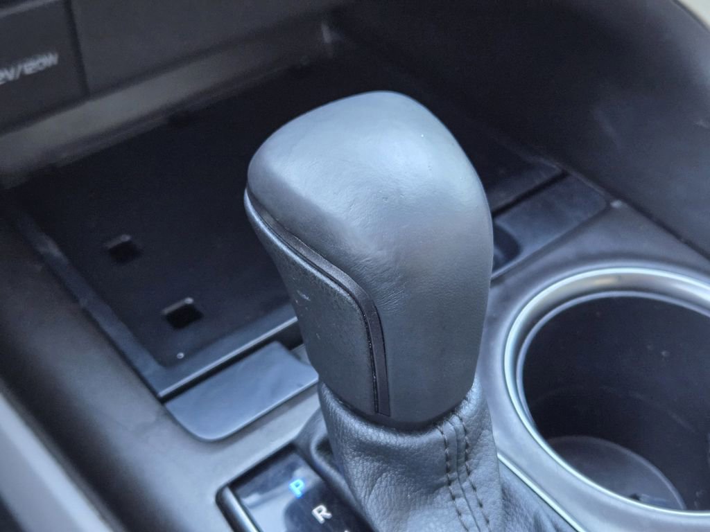 Used 2021 Toyota Camry SE image 24