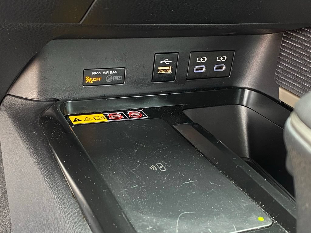 Used 2025 Toyota Camry SE FWD image 21
