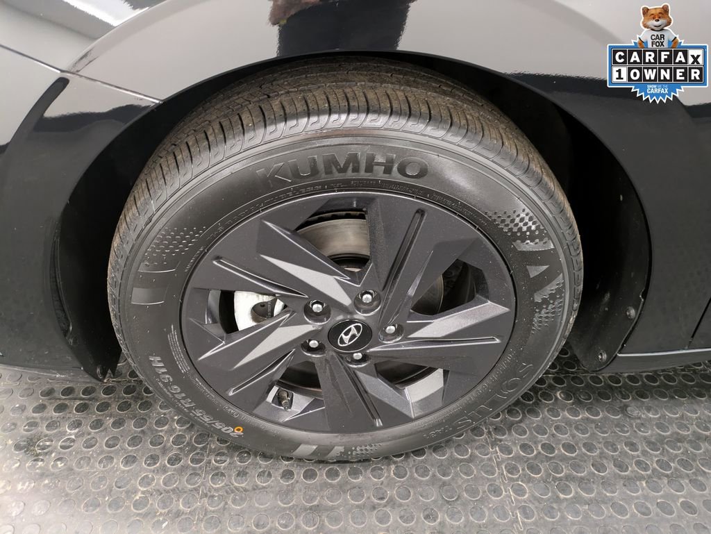 Used 2023 Hyundai Elantra SEL image 7