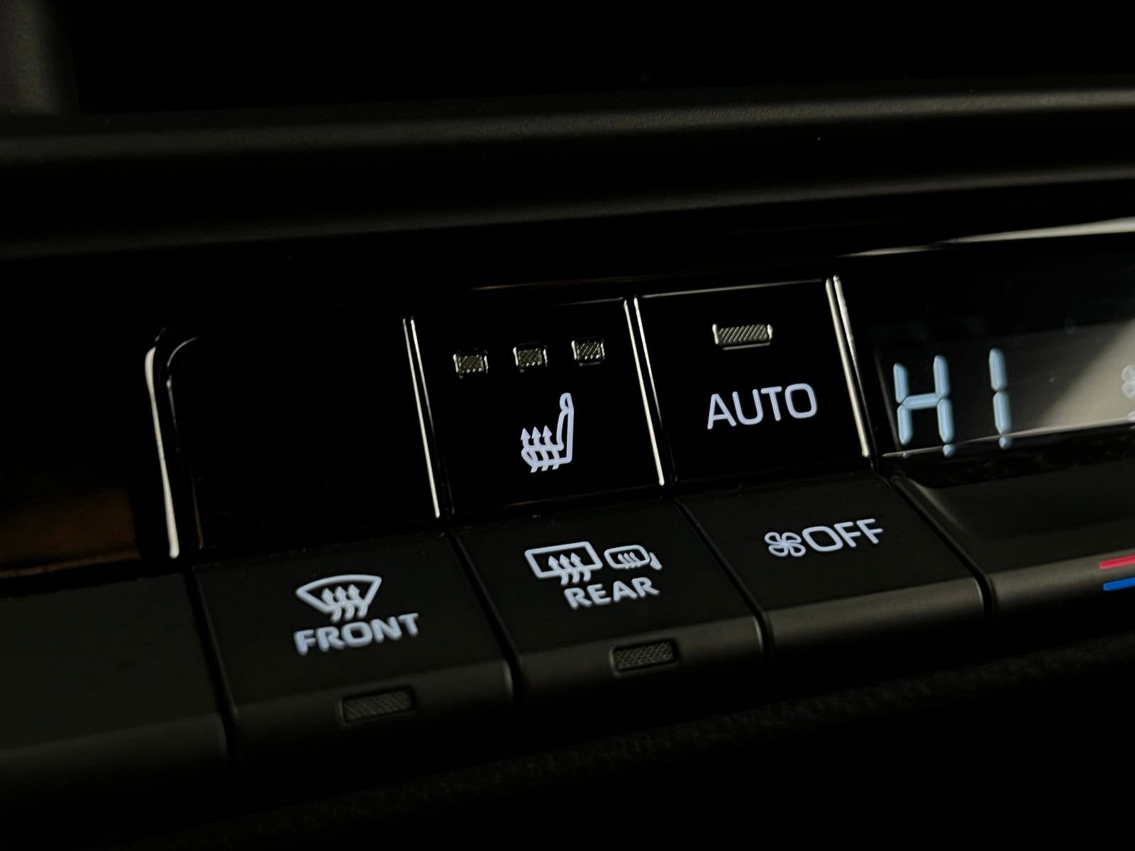 Used 2024 Toyota Crown XLE image 20