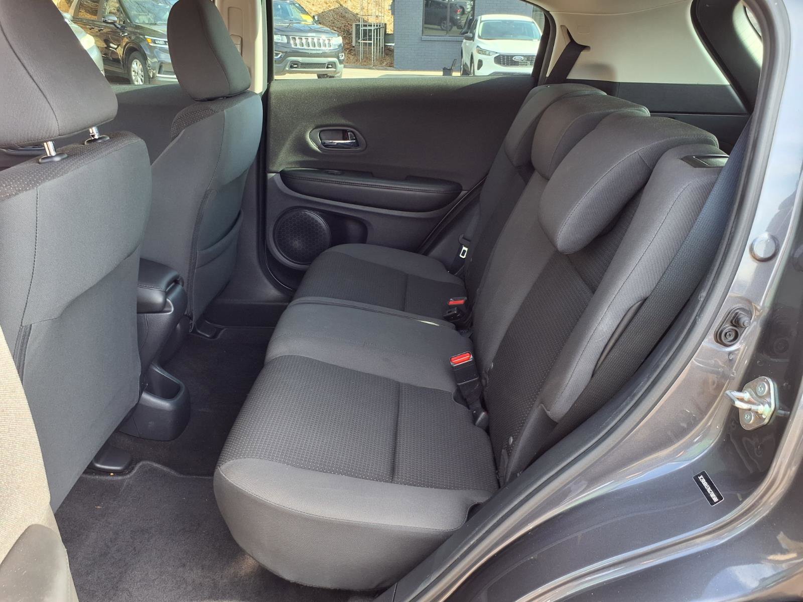 Used 2019 Honda HR-V LX image 10