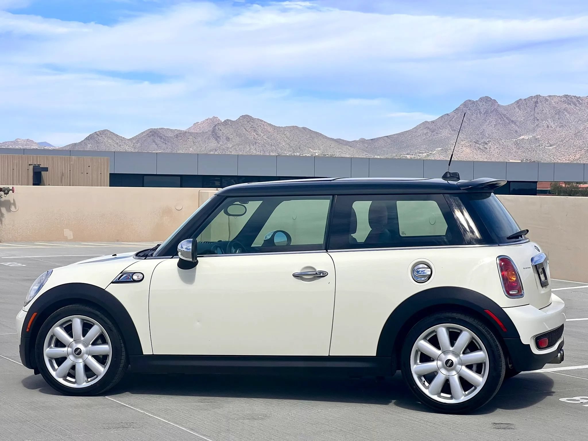 Used 2008 MINI Cooper S FWD image 8
