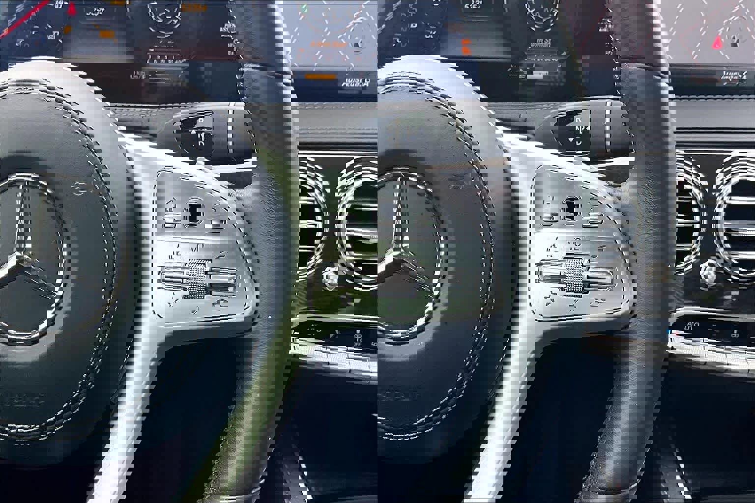 Used 2019 Mercedes-Benz S 450 Sedan image 25