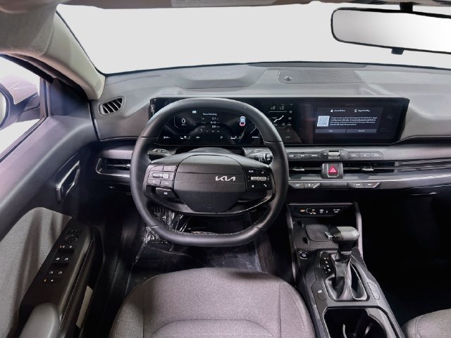 Used 2025 Kia K4 EX FWD image 21