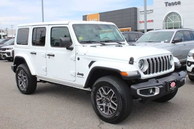 Used 2025 Jeep Wrangler Unlimited Sahara AWD/4WD image 1