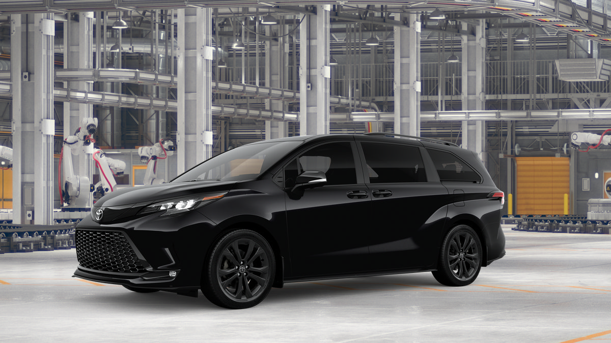 New 2026 Toyota Sienna XSE FWD image 3