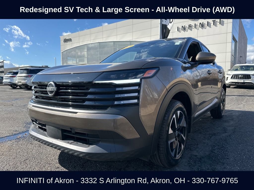 Used 2025 Nissan Kicks SV image 1