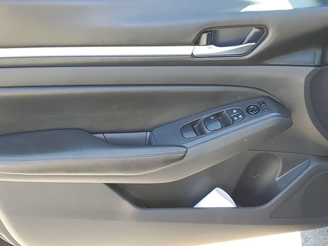 Used 2022 Nissan Altima 2.5 SV FWD image 21