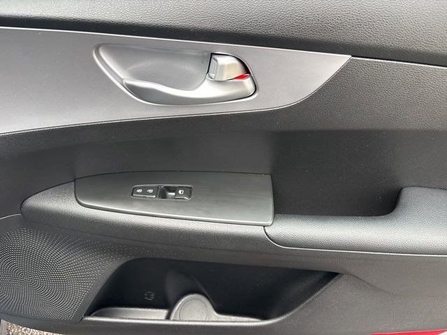 Used 2023 Kia Forte LXS w/ LXS Technology Package image 37