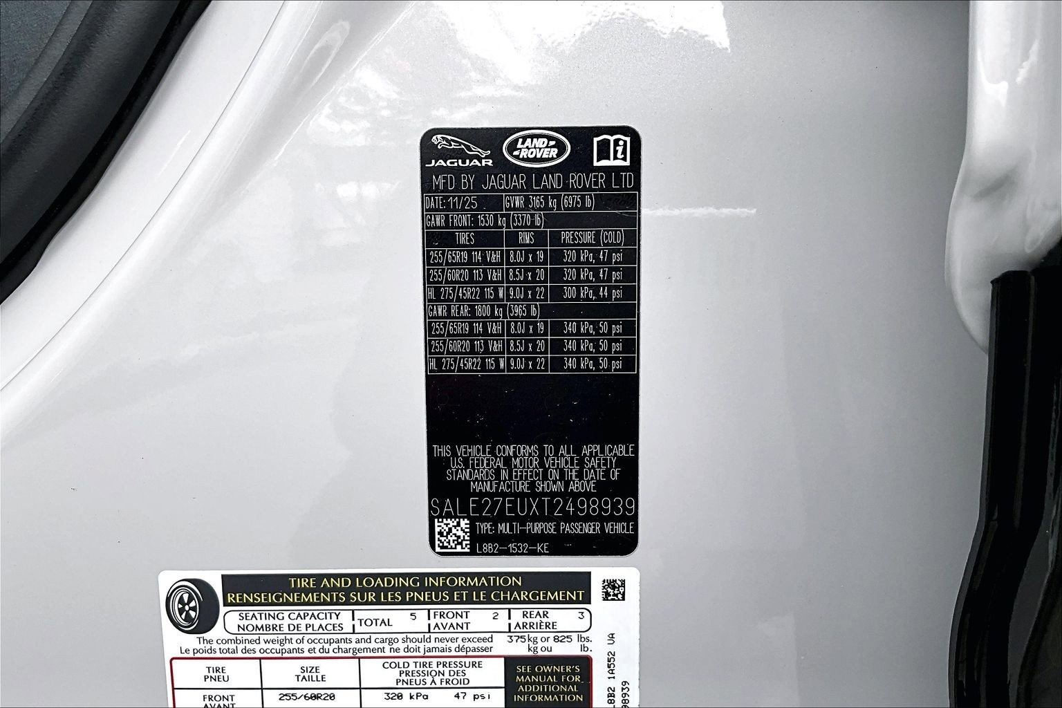 New 2026 Land Rover Defender 110 X-Dynamic SE image 13