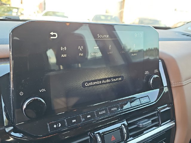 Used 2024 Nissan Pathfinder Platinum FWD image 28