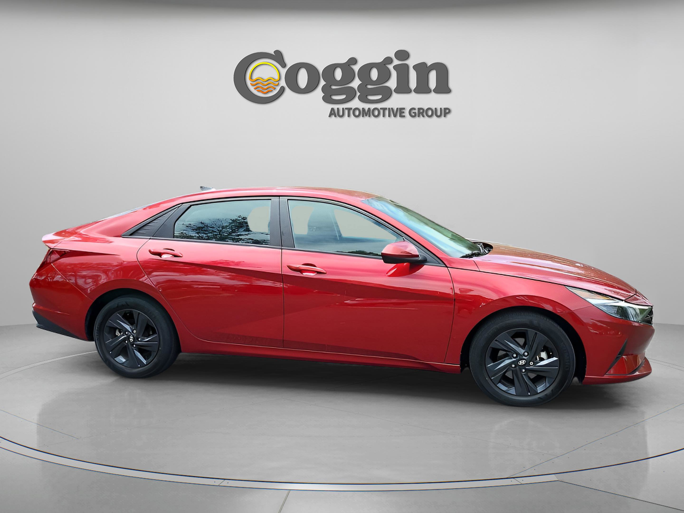 Certified 2023 Hyundai Elantra SEL FWD image 6