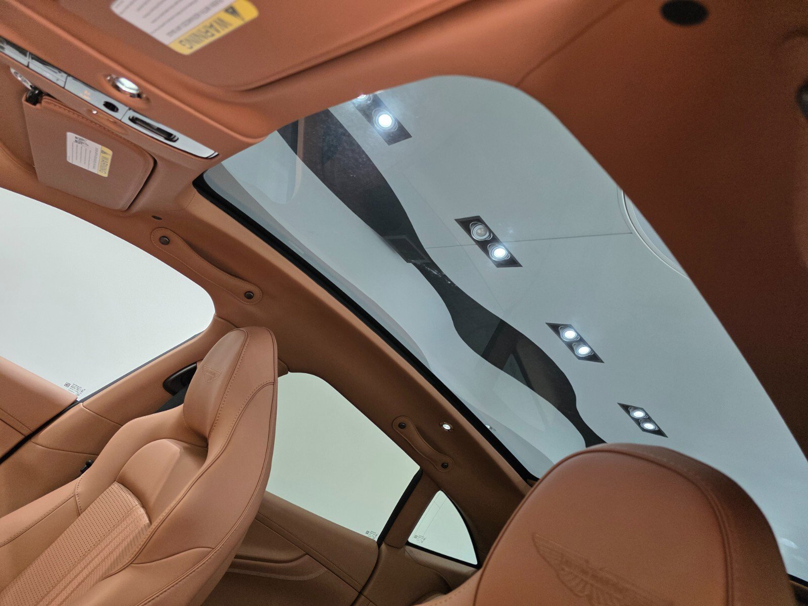 Used 2026 Aston Martin DBX 707 image 18