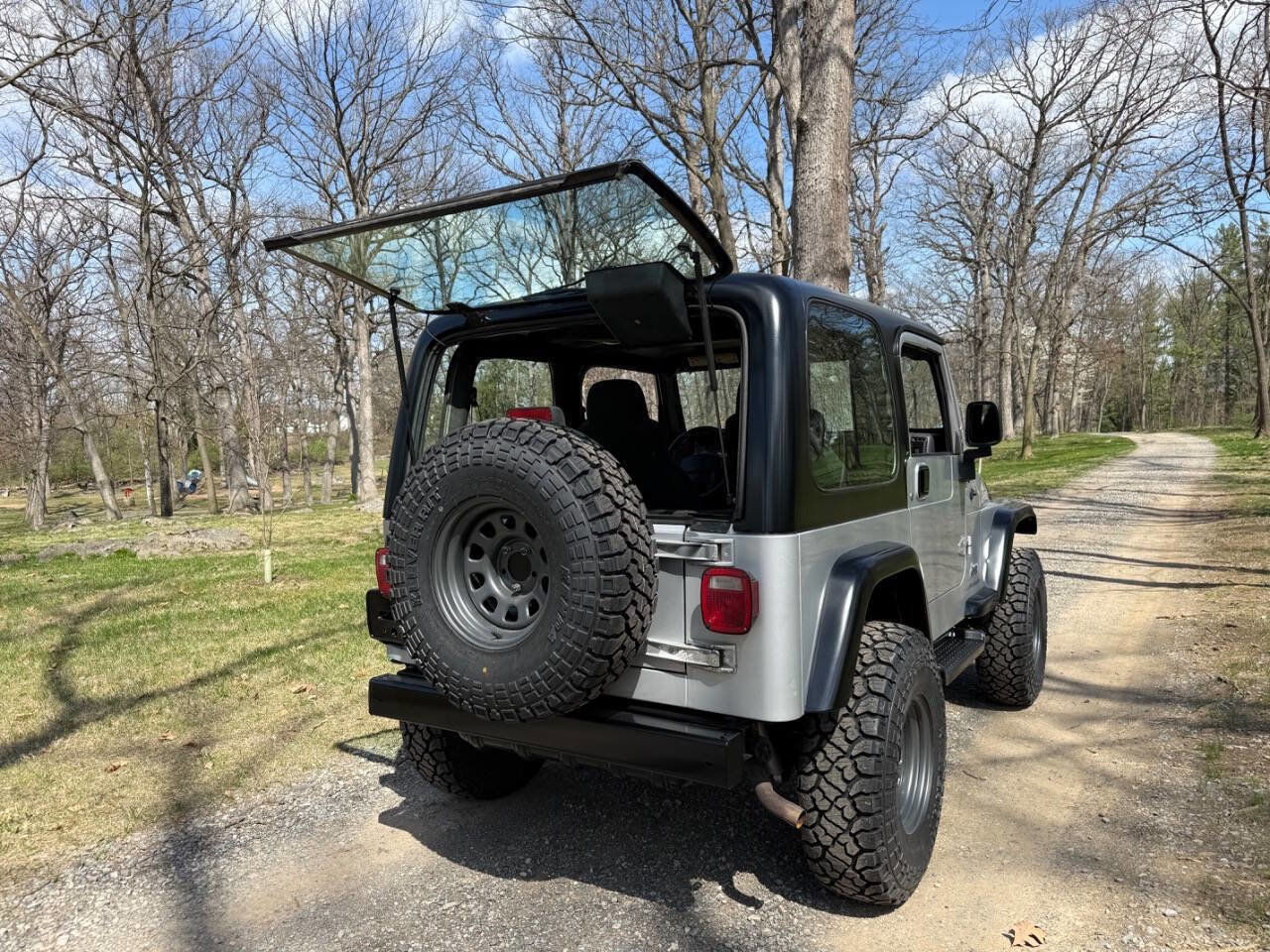 Used 2003 Jeep Wrangler SE image 10